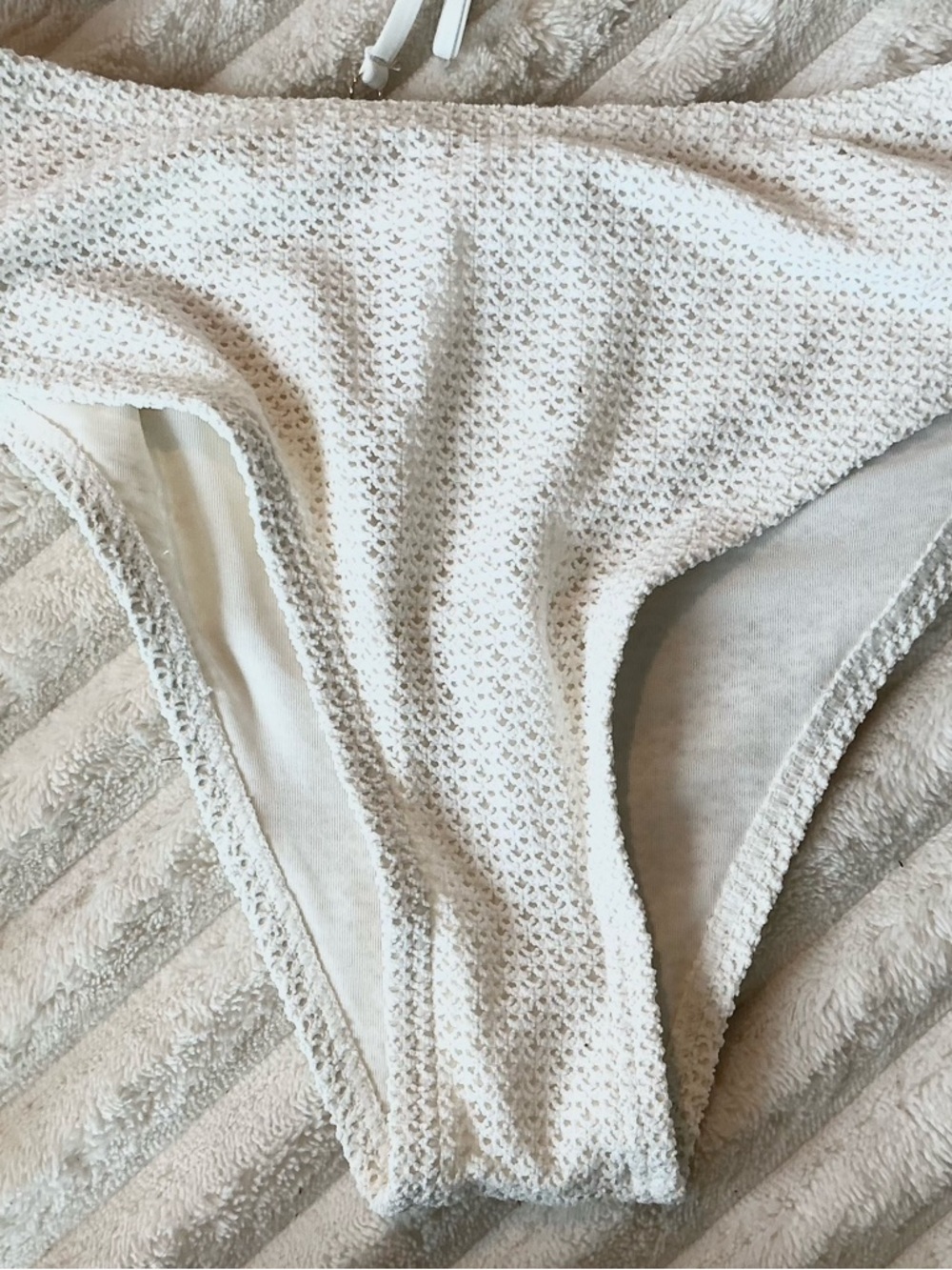 My Bikini Story White Textured Bikini Bottoms Size M